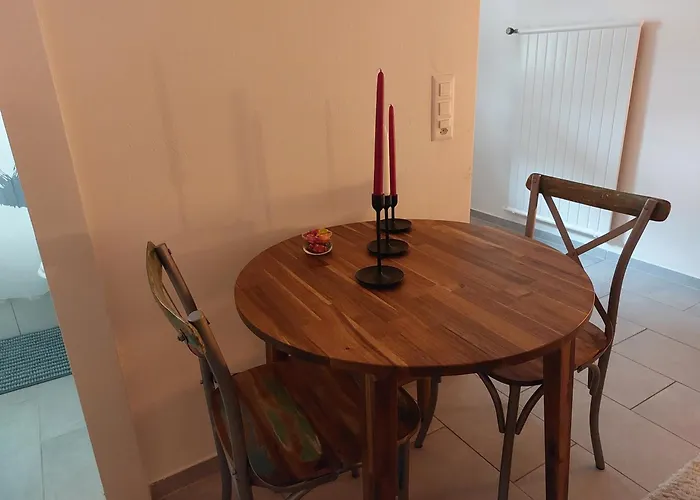 El Destino Apartments