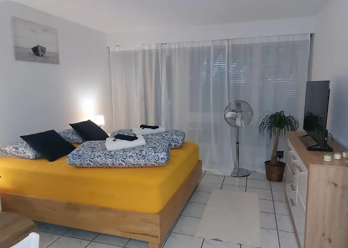 El Destino Apartments